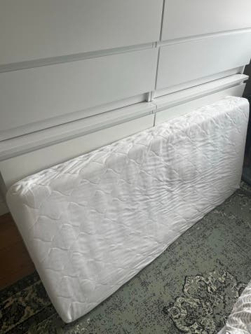 Gratis peutermatras met afneembare hoes