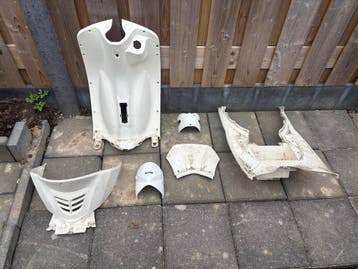 Sym mio binnenkappen set compleet