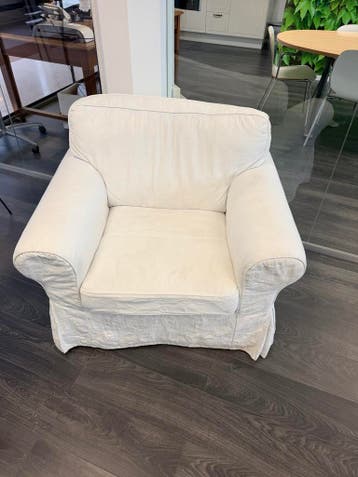 Witte fauteuil zsm GRATIS ophalen