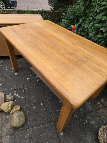 Robuuste houten salontafel - Gebruikt
