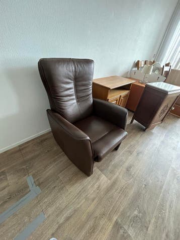 Gratis Bruine leren fauteuil