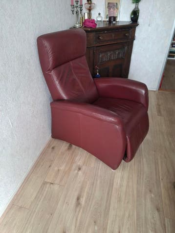 Roodleren relaxstoel