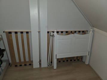 Eenpersoonsbed met lattenbodem inclusief matras