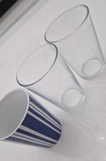 Glazen ikea en mok
