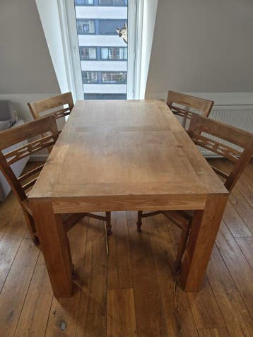 Gratis! Massief eiken eettafel met 4 stoelen