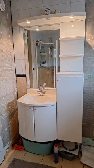 Gratis wastafelmeubel 95x170 cm en 40 diep