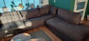 Ruime bruine hoekbank - Gratis af te halen in Zoetermeer