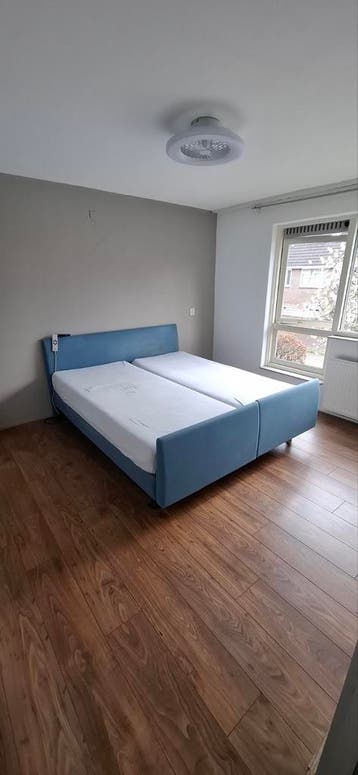 Tweepersoonsbed gratis af te halen