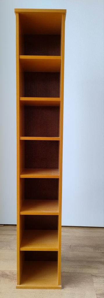 2 CD-meubeltjes met elk 7 vakken