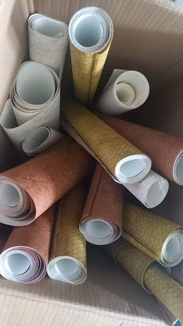 Resten vliesbehang (geen volle rollen)