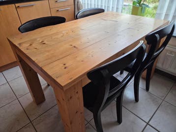 Steigerhouten tafel 140x80. GRATIS