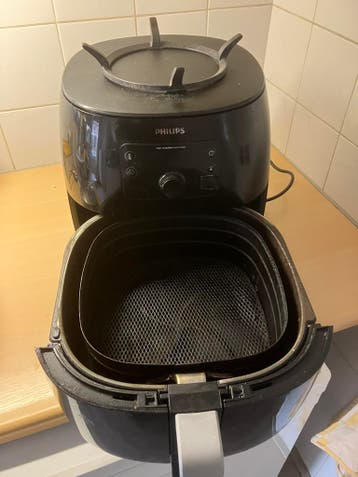 Airfryer prima werkend.Gratis ophalen.