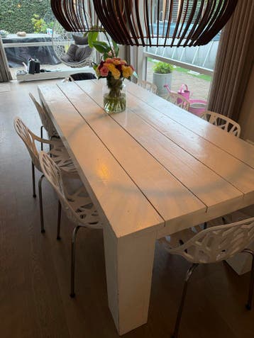 Witte eettafel van steigerhout (1.00 x 2.20 mtr.)