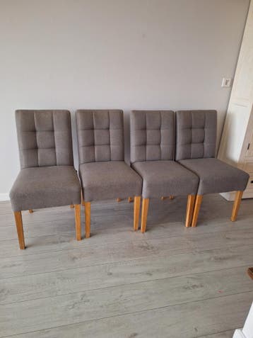 4 grijze eetkamerstoelen - Gratis af te halen