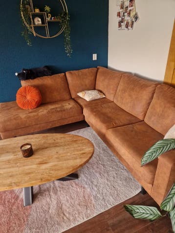 Hoekbank links in cognackleur gratis af te halen.