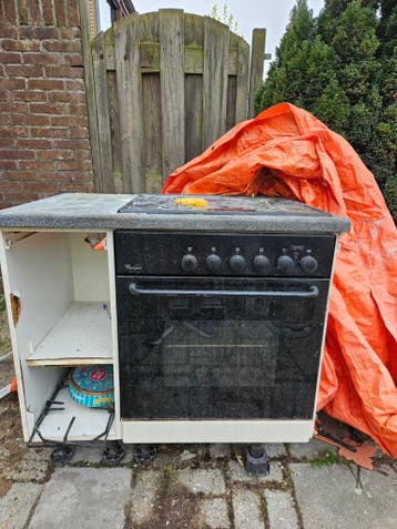 Gebruikt gasfornuis met oven en werkblad