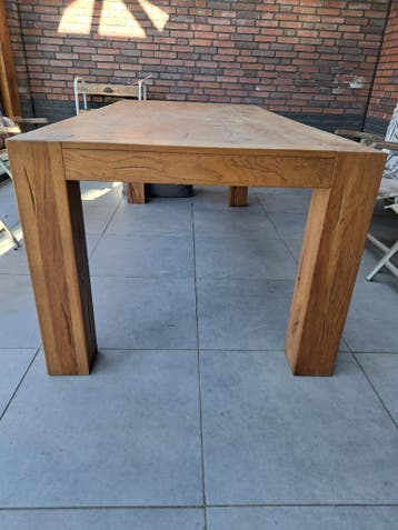 GRATIS: Eettafel 220x100x77 (lxbxh)