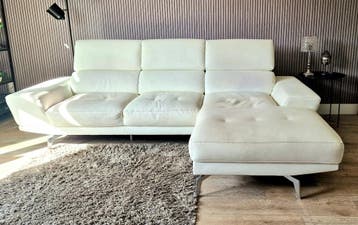 Gratis hoekbank, geen gebreken, wel met kattenbeschadigingen