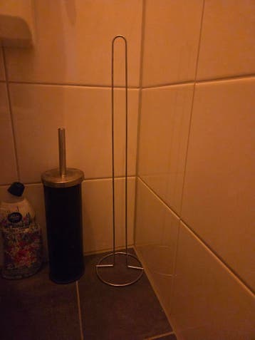 Staande toiletrolhouder