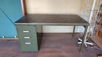 Vintage bureau