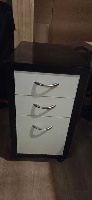 Ladekastje voor onder/naast bureau - gratis afhalen