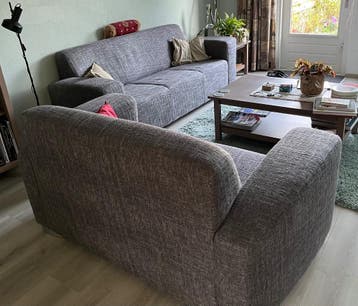 Gratis af te halen, 3+2 zitsbank antraciet grijs stof.