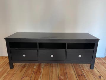Gratis - tv-kast zwart hout hemnes ikea