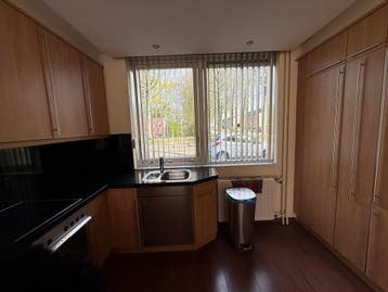 Mooie 2e hands keuken met apparatuur (excl. vaatwasser)