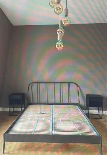 Bed met stalen frame, GARTIS OPHALEN DONDERDAG