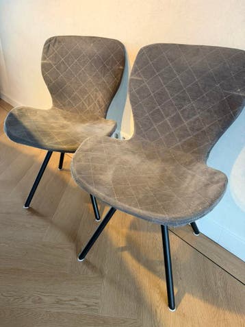 4 eetkamerstoelen gratis