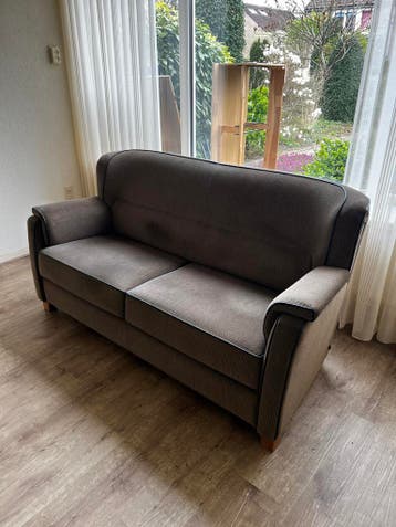 Gratis: 2.5 zits bank, in goede staat