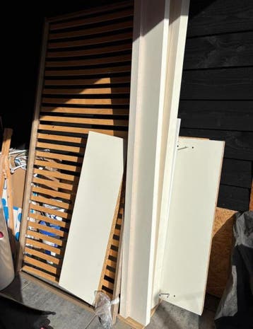 Eenpersoonsbed gratis met lattenbodem (zonder matras)