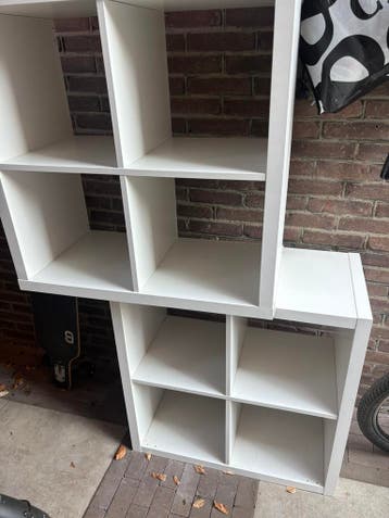 Twee ikea kasten gratis