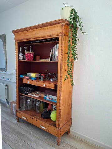 Gratis grenen kast, 120 breed, 45 diep, 185 hoog