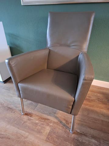 Fauteuil grijs leer design RVS voet gratis
