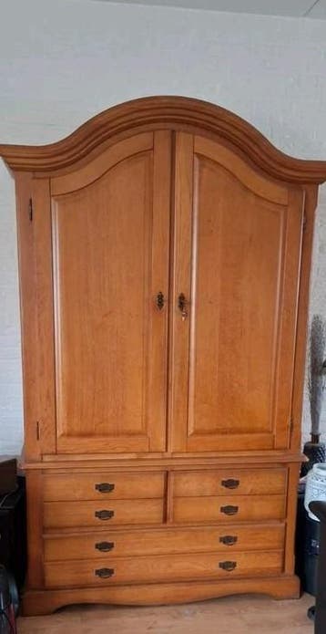 Eikenhouten set: kast en tv-meubel - gratis ophalen Heerde