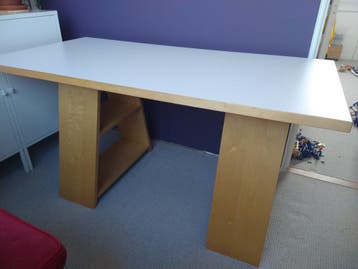 Bureau - gratis - moet deze week weg