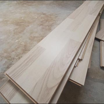 GRATIS HELE Beige laminaten en ondervloer voor 65m2