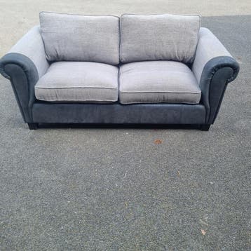 Degelijk Bankstel  2 zits