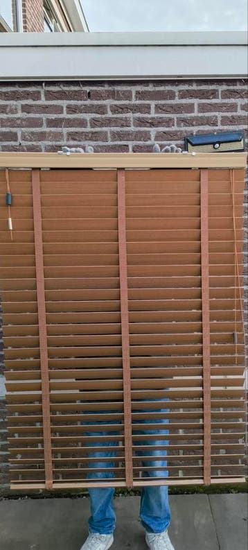 GRATIS Houten Jaloezieën