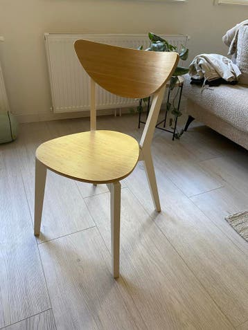 4x IKEA Eetkamerstoelen in Nieuwstaat gratis