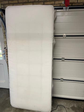 Matras gratis af te halen 210x90