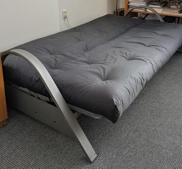 Bedbank tweepersoons 120 x 195cm, zwart, metaal.