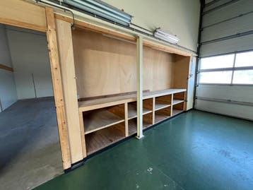 Mooie houten werkkast