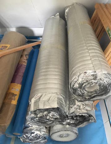 Gratis: vloerisolatie Isovlas 30m2 Alufoam 60m2 en schragen