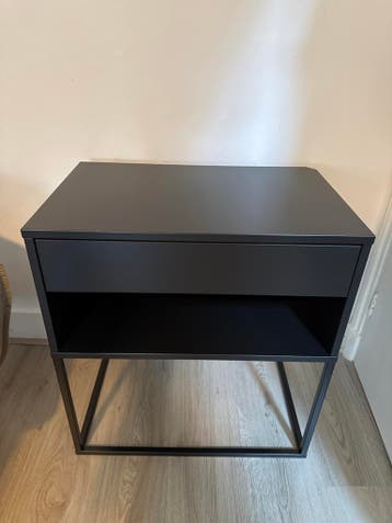 Zwart nachtkastje Ikea