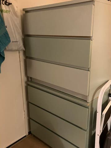 Groene turquoise geverfde MALM kasten van ikea