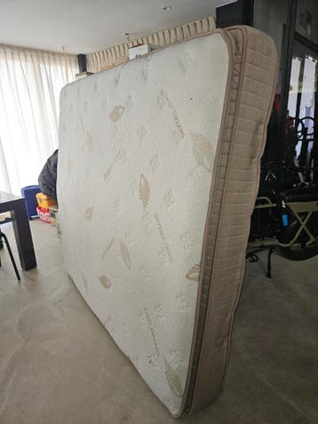 Matras boxspring 200x180cm gratis