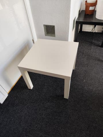 GRATIS ophalen Ikea tafeltje wit