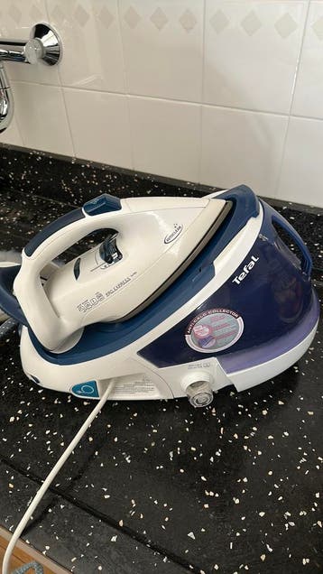 Tefal stoomstrijkijzer €15